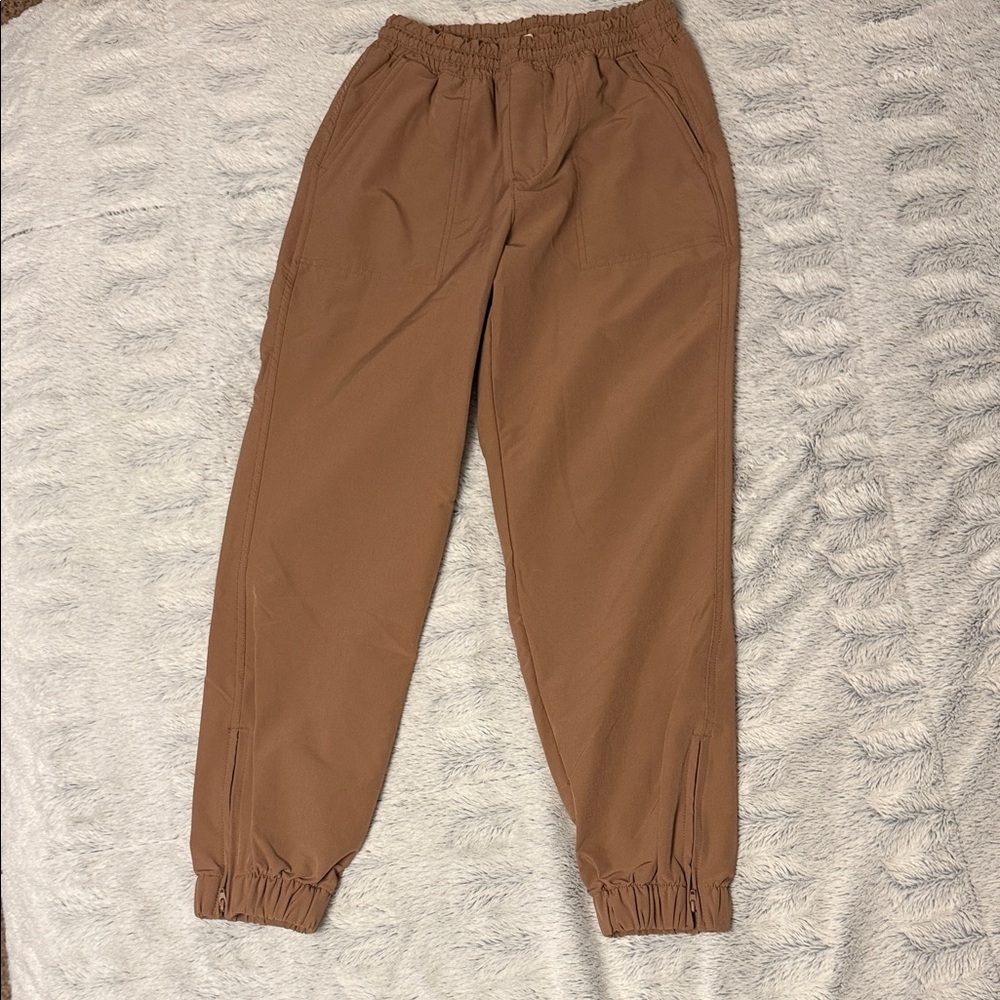 Women’s Tan Joggers size small